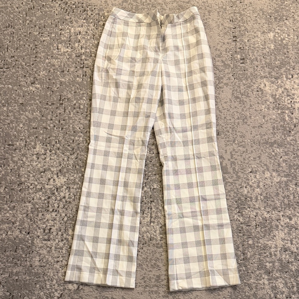 Ellie Tahari - Slacks - Size 6 - Perfect Condition